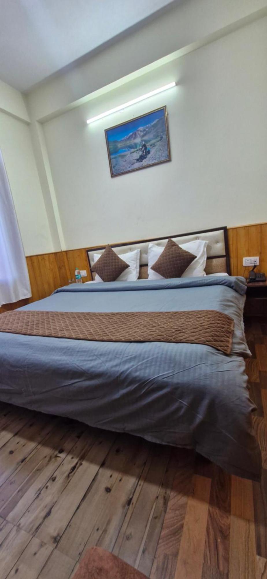 Hotel White Villa Shimla Esterno foto